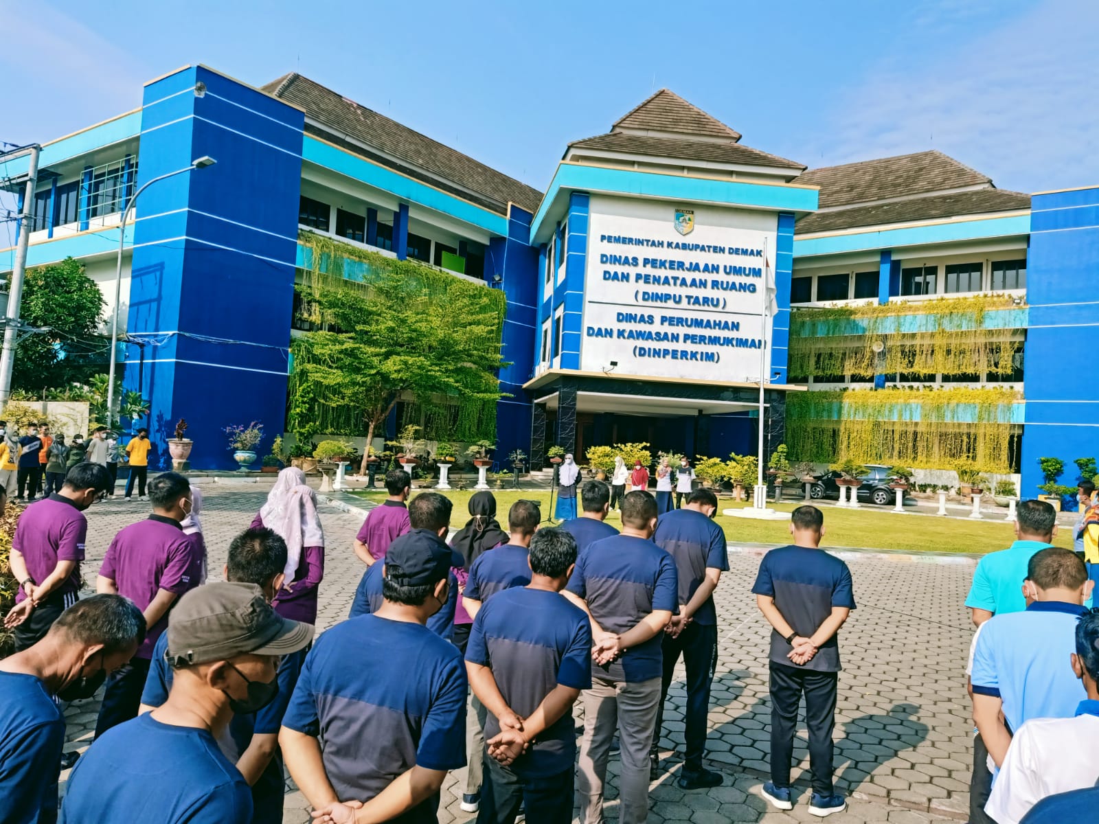 DINPUTARU BERSIH – BERSIH TAMAN KALITUNTANG